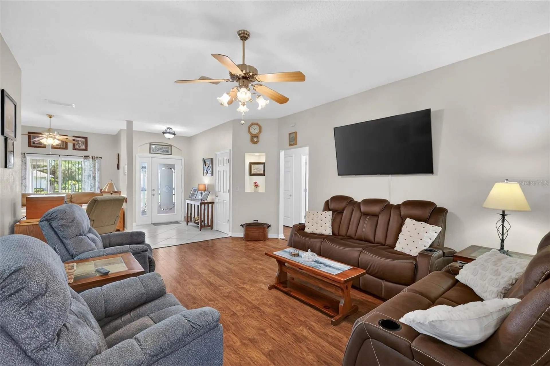 21811 King Henry Avenue Leesburg FL 34748