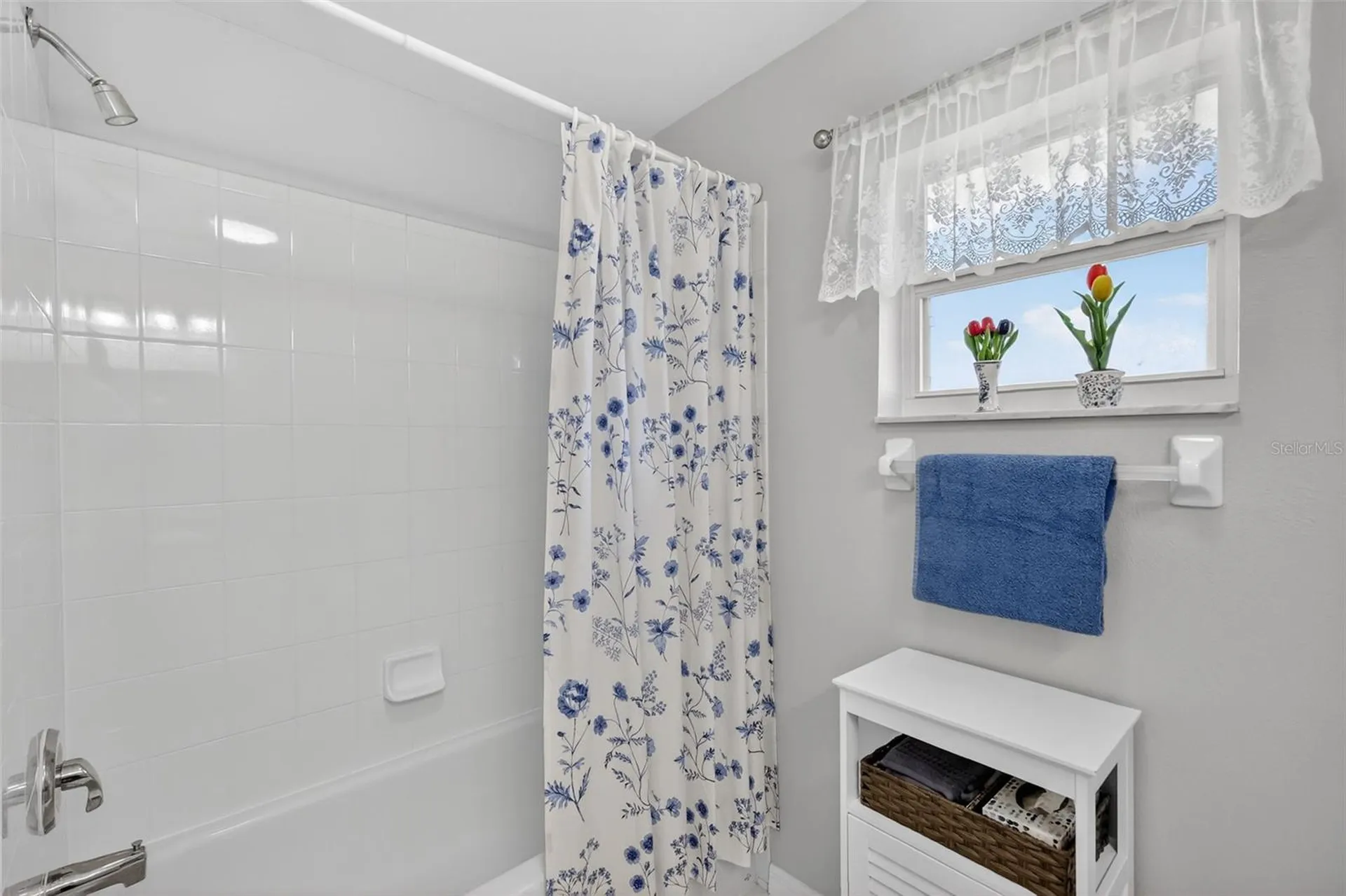 21811 King Henry Avenue Leesburg FL 34748