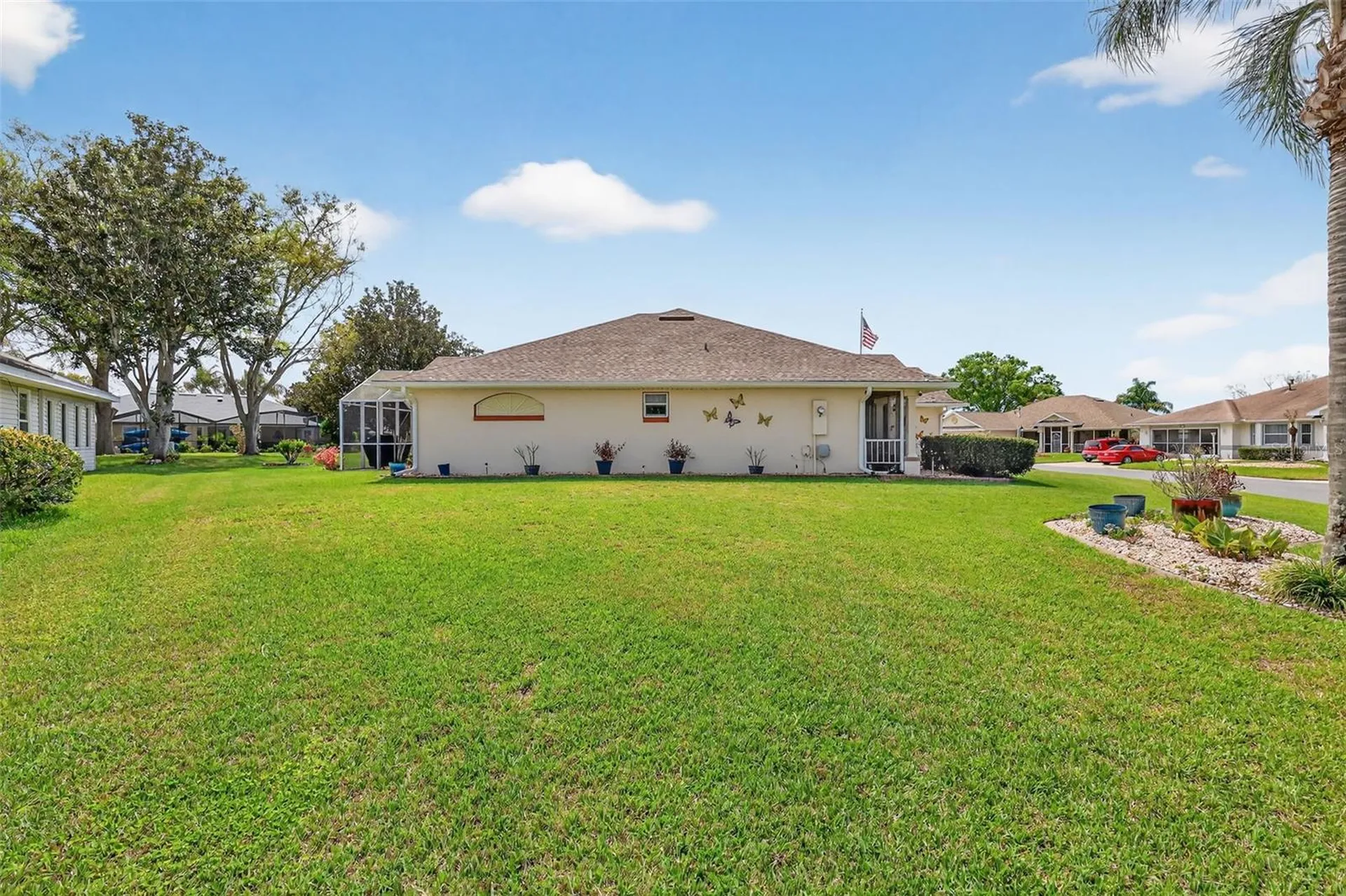 21811 King Henry Avenue Leesburg FL 34748