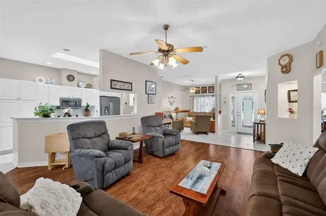 21811 King Henry Avenue Leesburg FL 34748