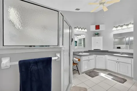 21811 King Henry Avenue Leesburg FL 34748