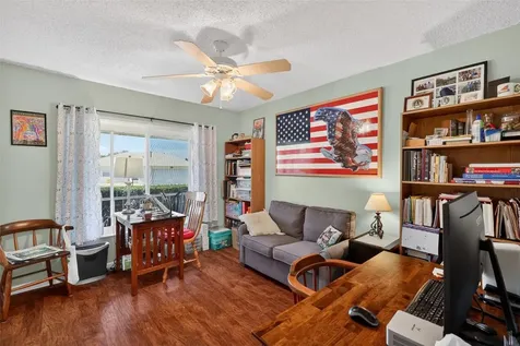 21811 King Henry Avenue Leesburg FL 34748