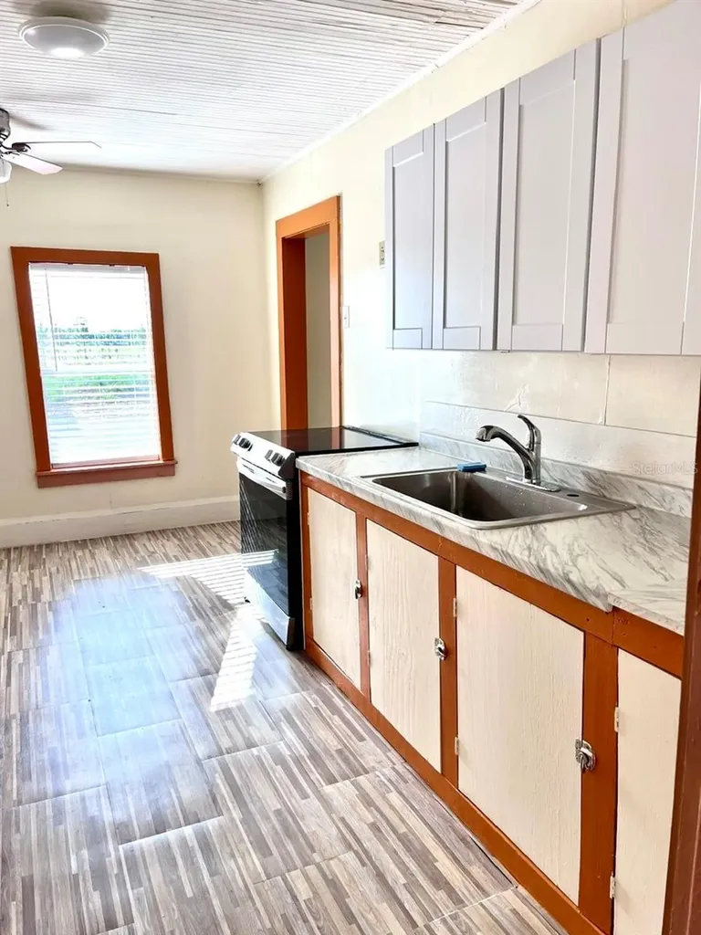 343 Weaver Avenue Lake Wales FL 33853