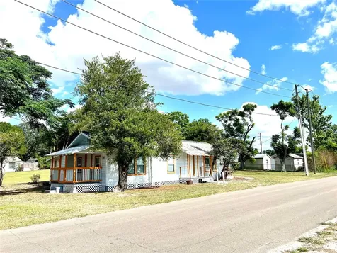 343 Weaver Avenue Lake Wales FL 33853