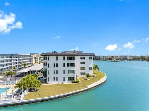5960 30th Avenue S Gulfport FL 33707