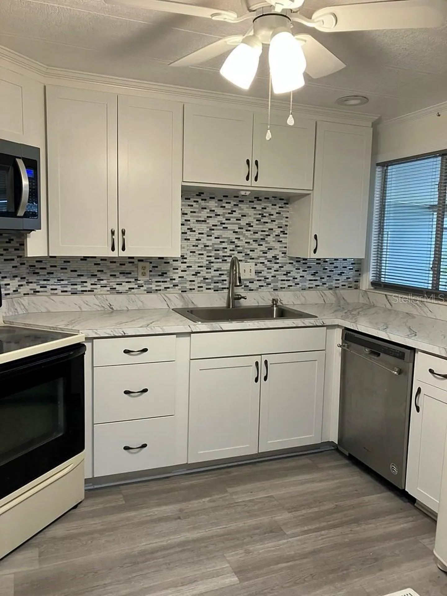 1305 Mohawk Circle Tavares FL 32778