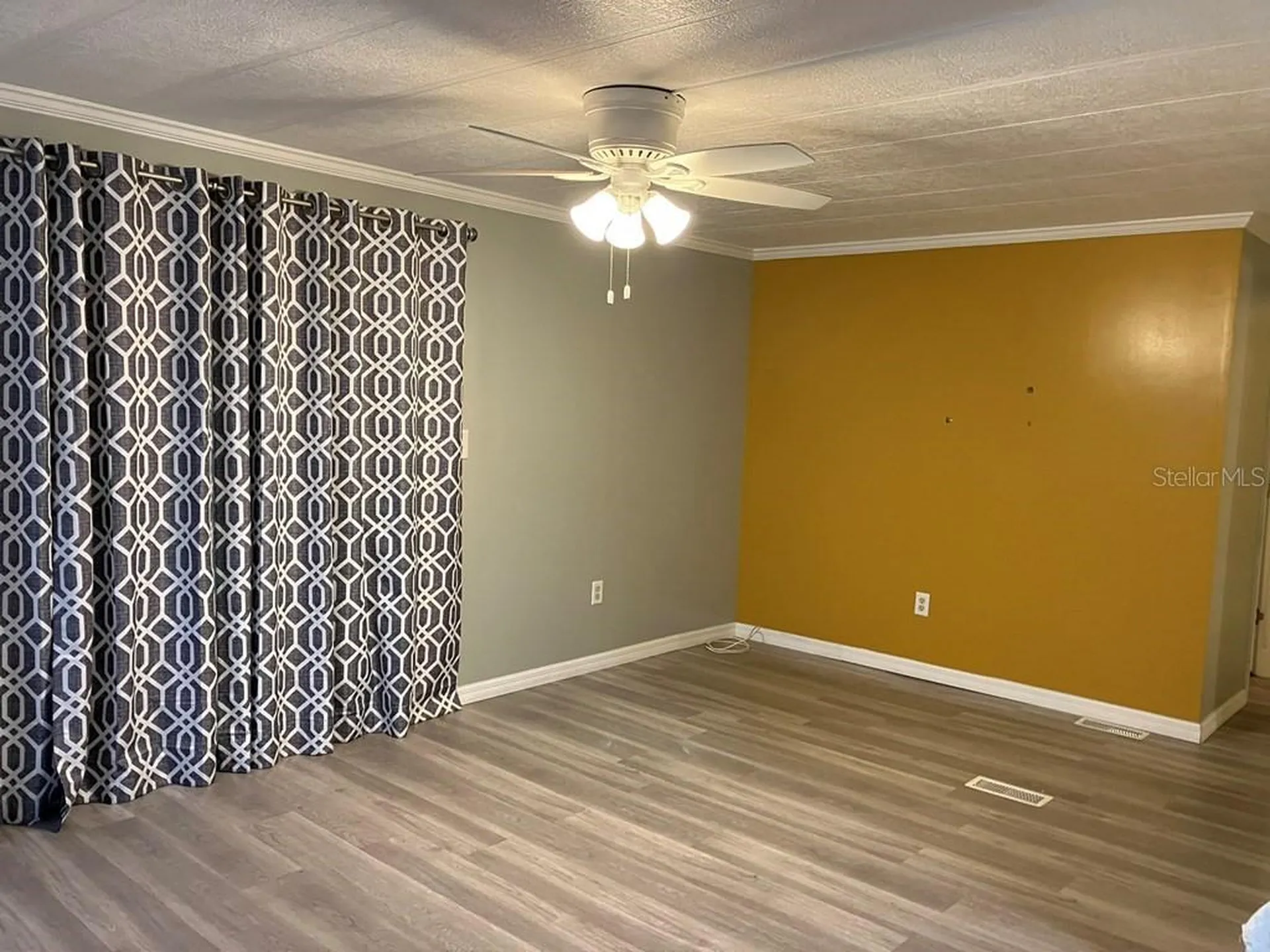 1305 Mohawk Circle Tavares FL 32778