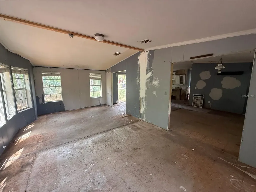 5756 NE 165th Terrace Road Silver Springs FL 34488