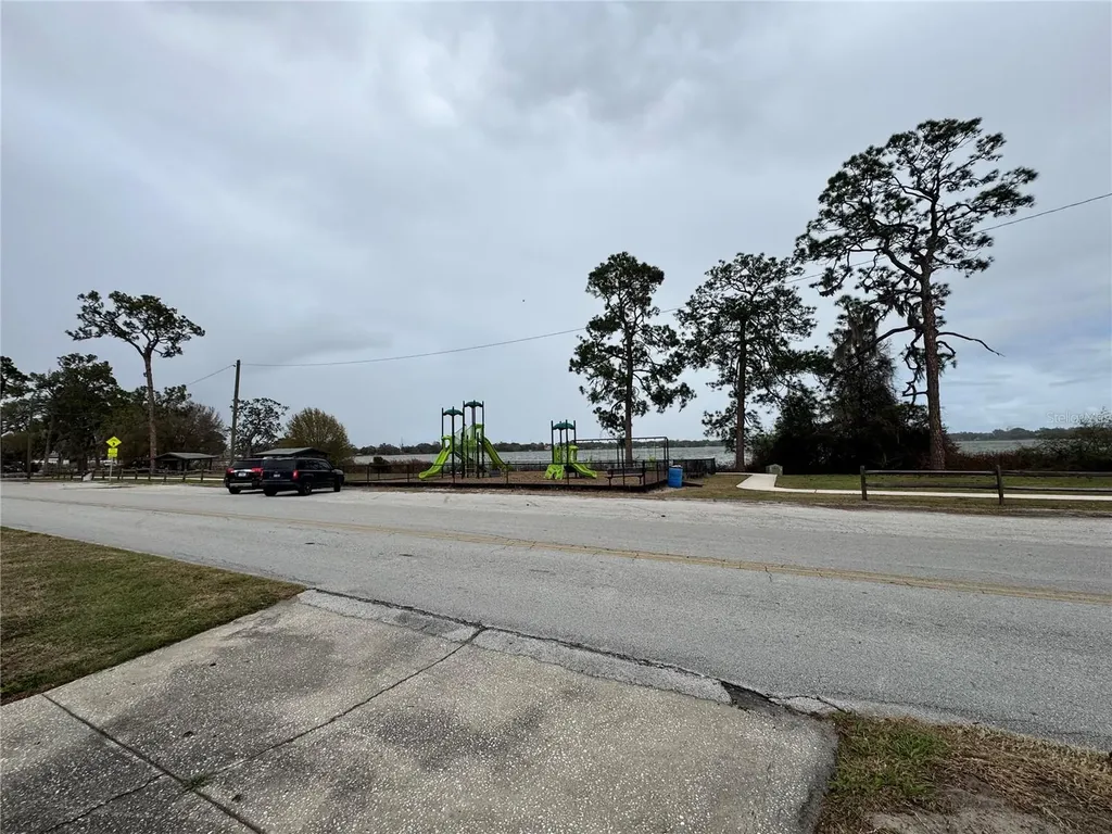 1450 W Lake Cannon Drive NW Winter Haven FL 33881