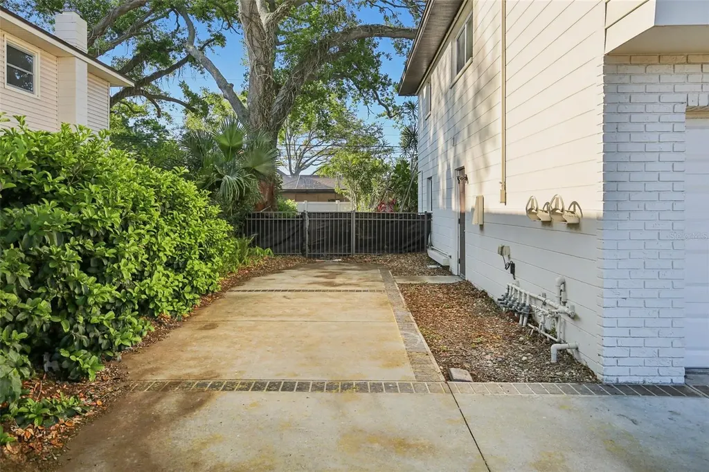 13764 86th Avenue Seminole FL 33776