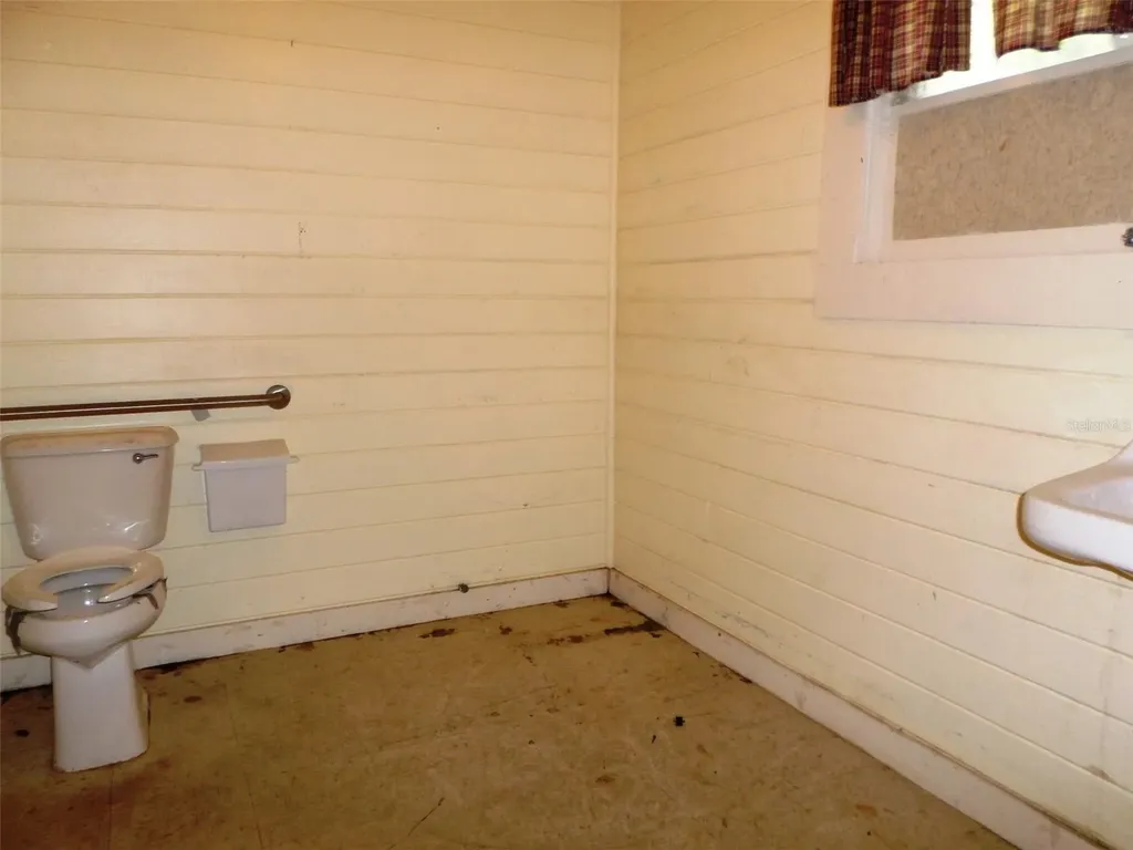 1991 W Test Court Dunnellon FL 34433
