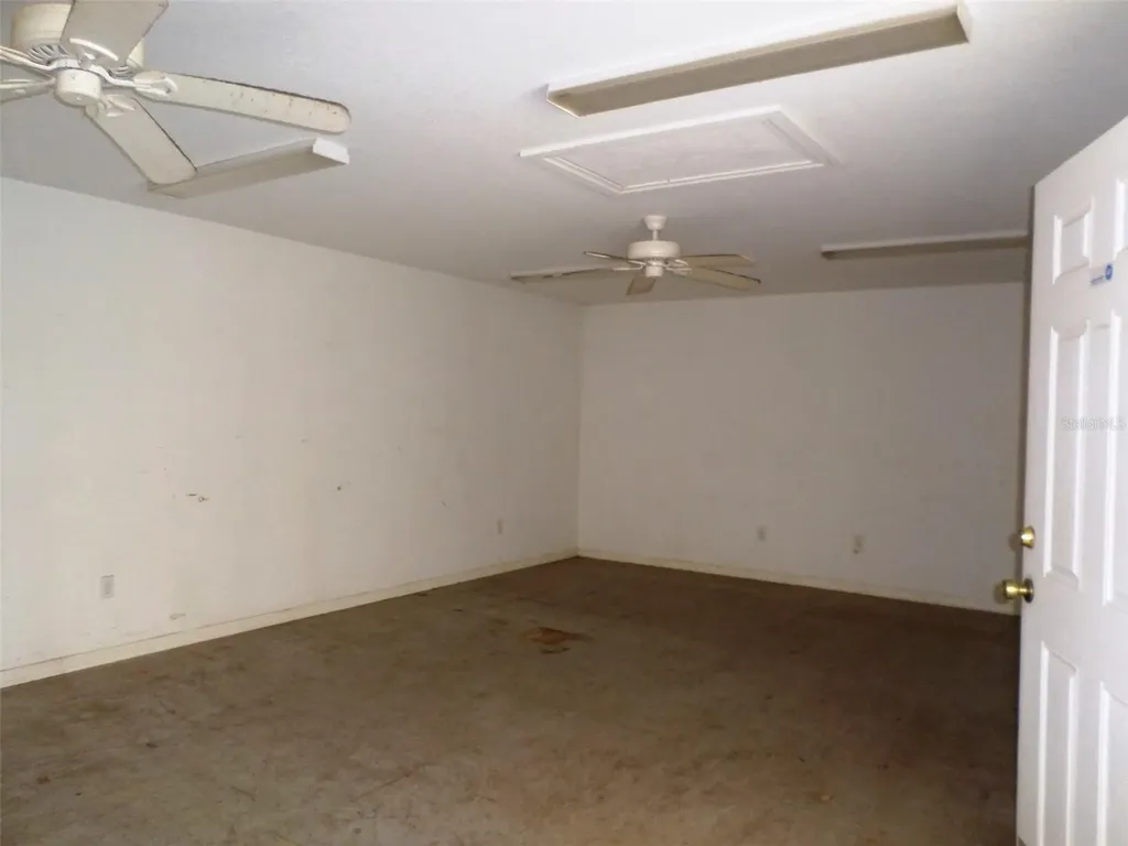 1991 W Test Court Dunnellon FL 34433