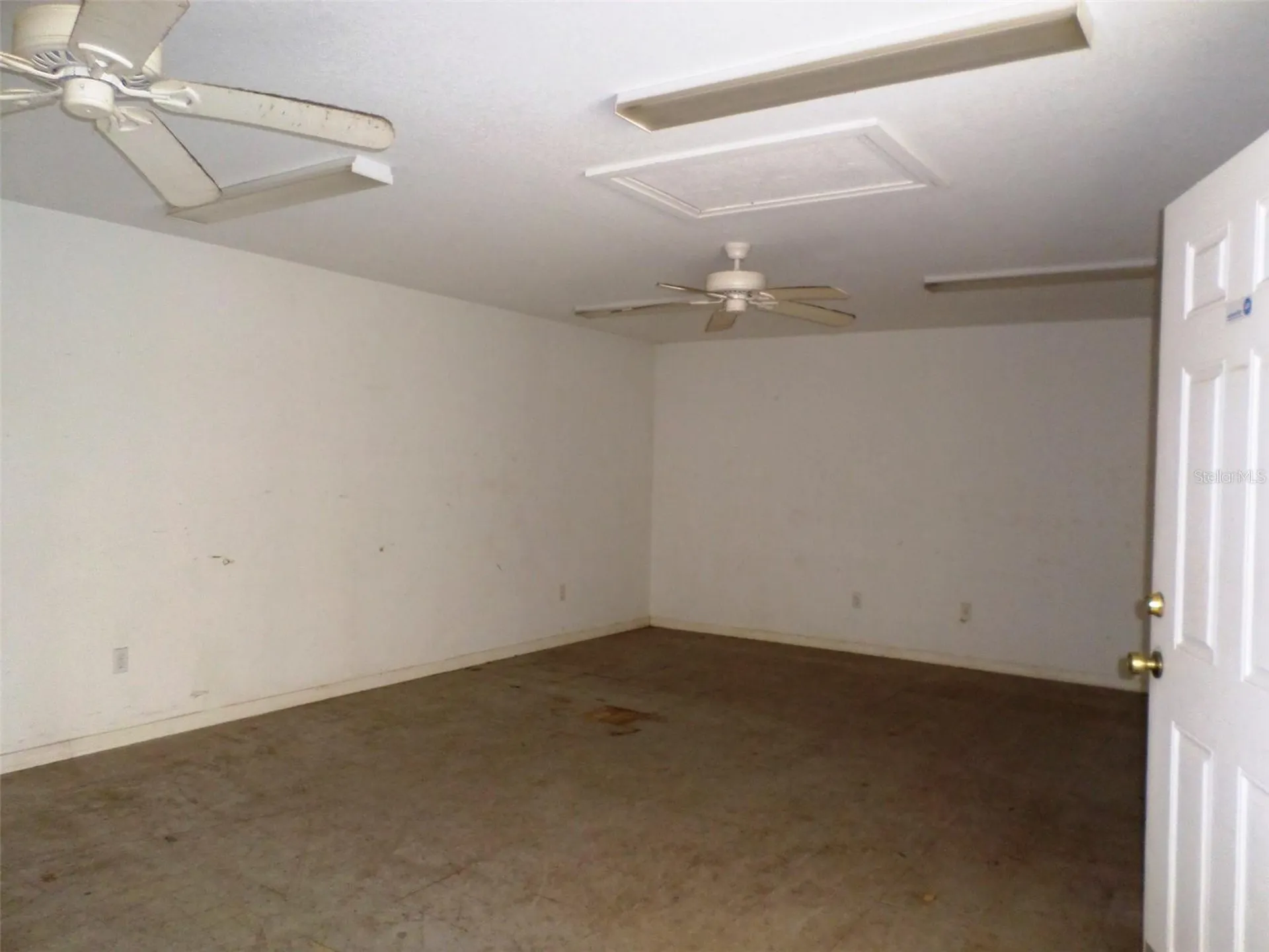 1991 W Test Court Dunnellon FL 34433