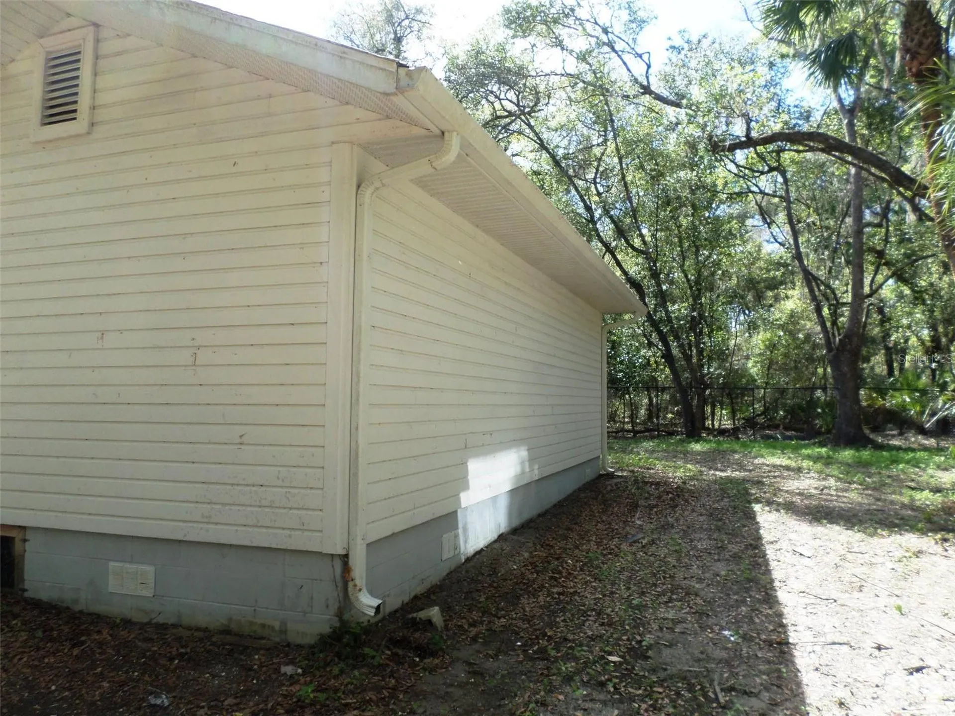 1991 W Test Court Dunnellon FL 34433