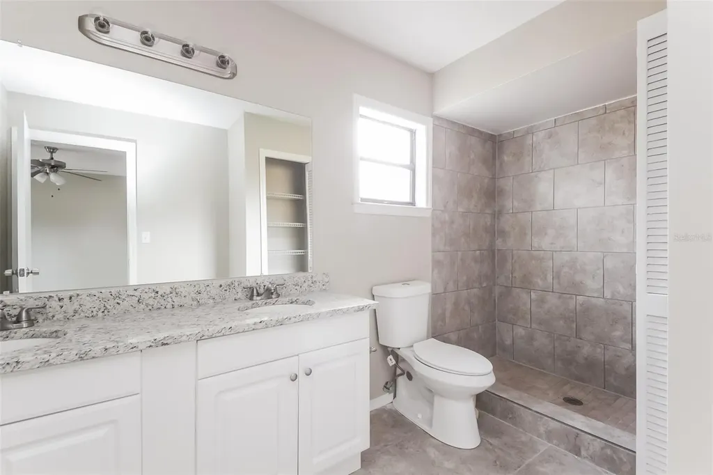 604 Basingstoke Court Kissimmee FL 34758