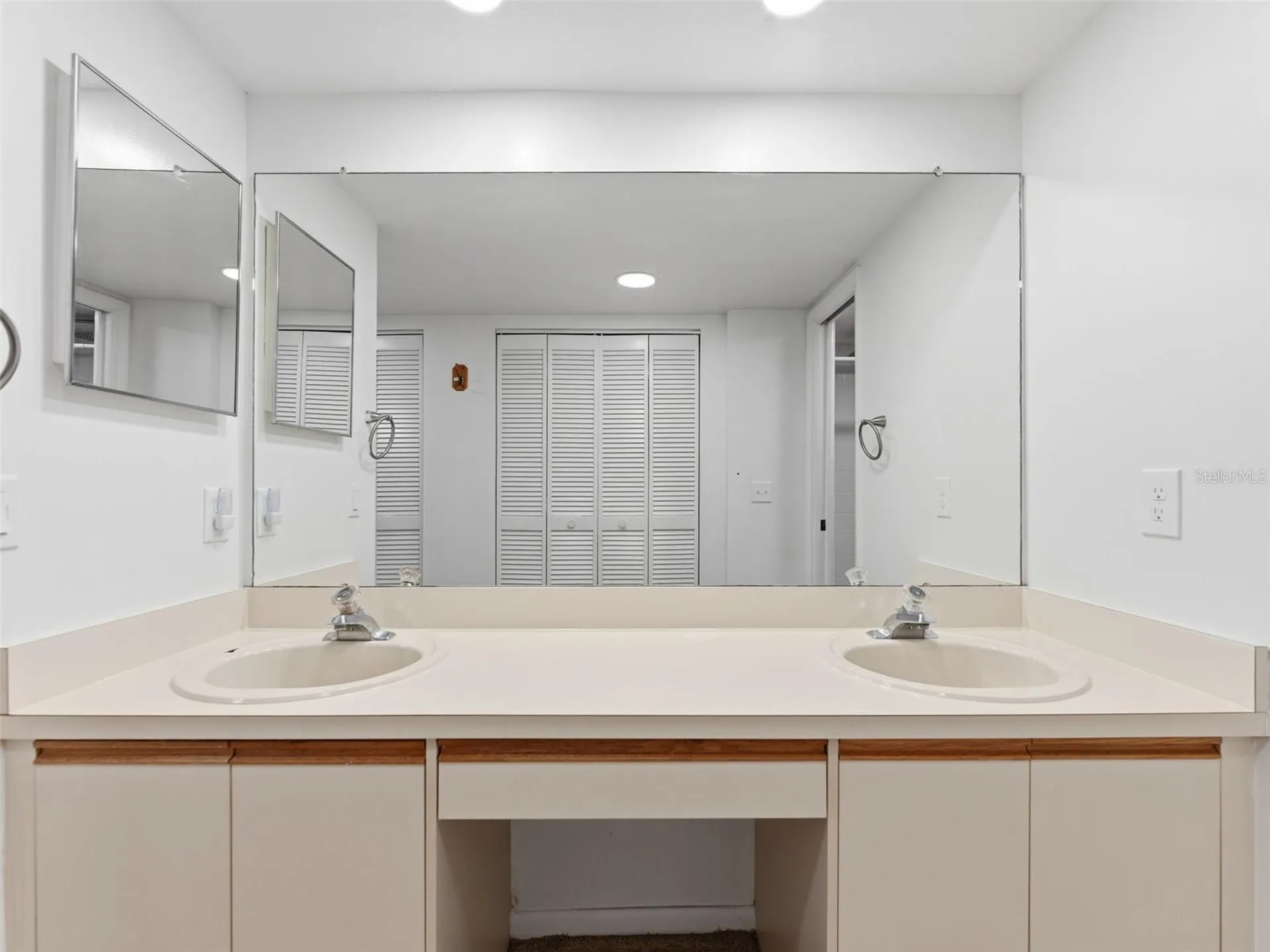 2055 Arbor Drive Clearwater FL 33760
