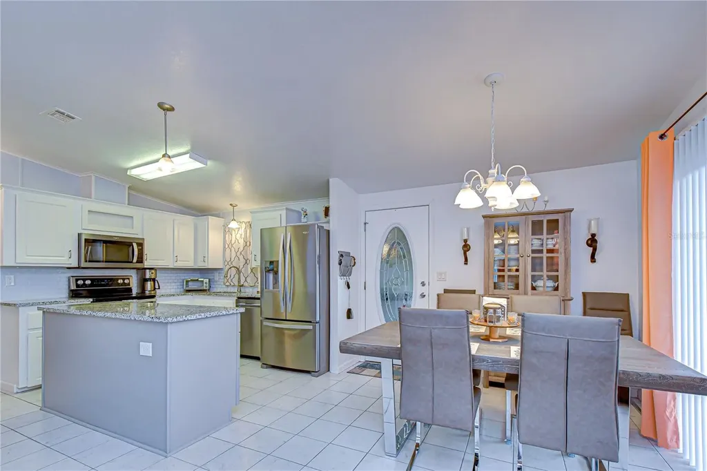 37232 Neukom Avenue Zephyrhills FL 33541