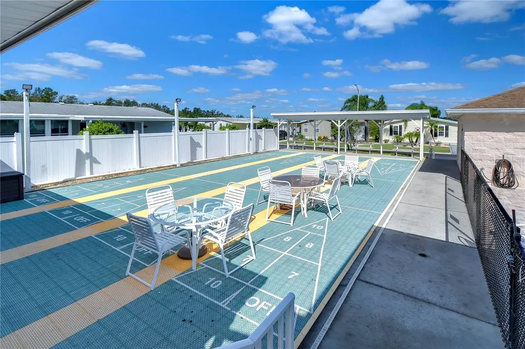 37232 Neukom Avenue Zephyrhills FL 33541