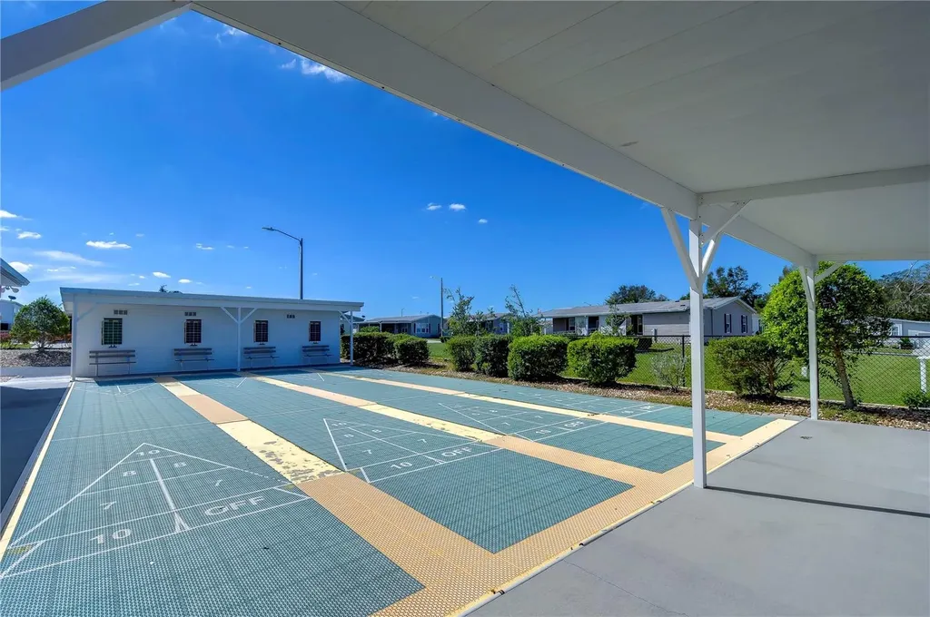 37232 Neukom Avenue Zephyrhills FL 33541