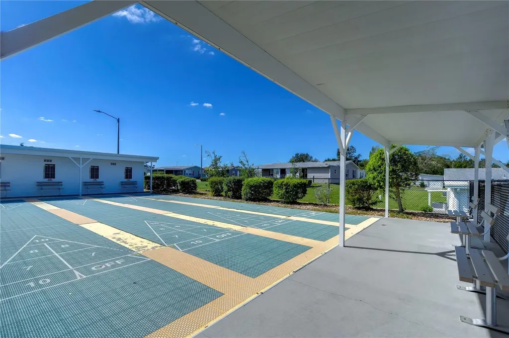 37232 Neukom Avenue Zephyrhills FL 33541