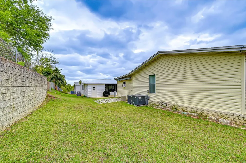 37232 Neukom Avenue Zephyrhills FL 33541