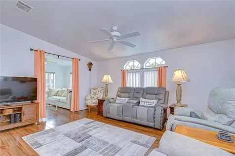 37232 Neukom Avenue Zephyrhills FL 33541