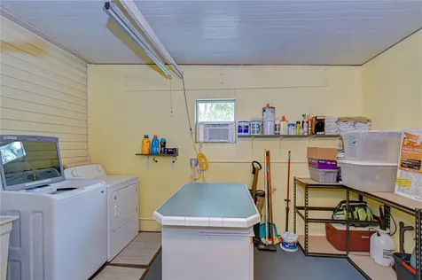 37232 Neukom Avenue Zephyrhills FL 33541