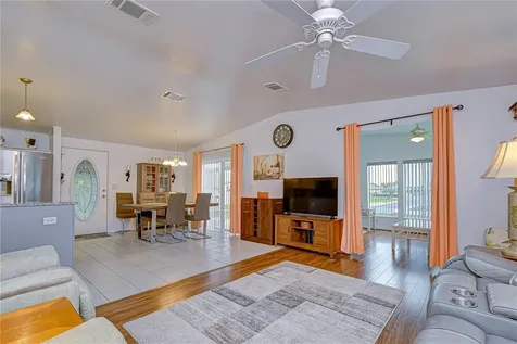 37232 Neukom Avenue Zephyrhills FL 33541