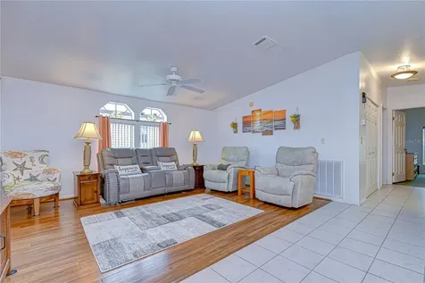 37232 Neukom Avenue Zephyrhills FL 33541