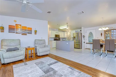 37232 Neukom Avenue Zephyrhills FL 33541