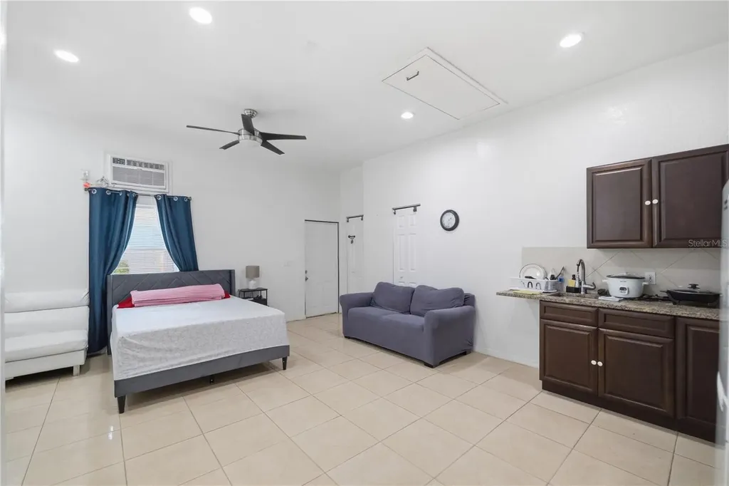 1907 W Mohawk Avenue Tampa FL 33603