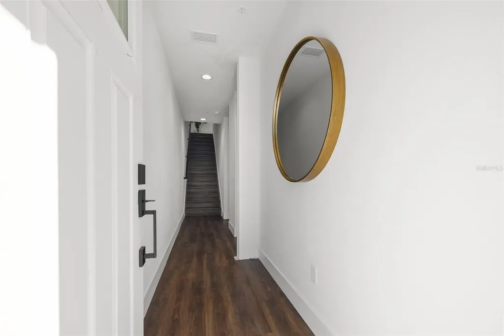 560 Drive Martin Luther King Jr Street S St Petersburg FL 33701