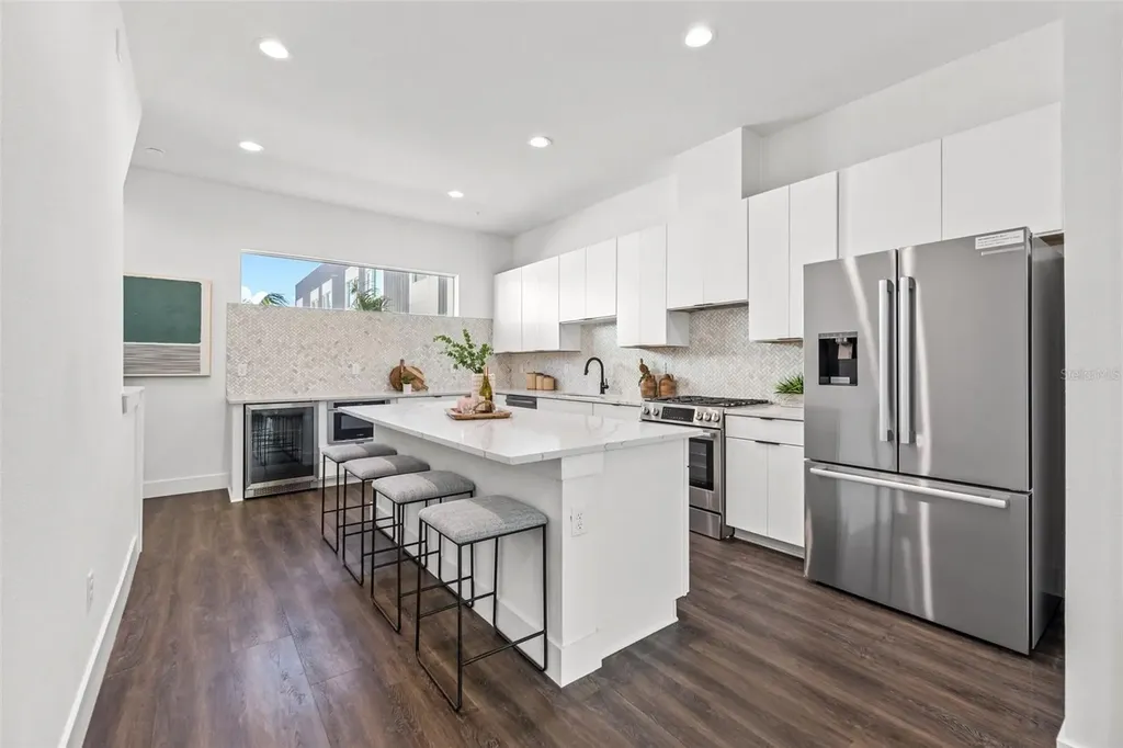 560 Drive Martin Luther King Jr Street S St Petersburg FL 33701