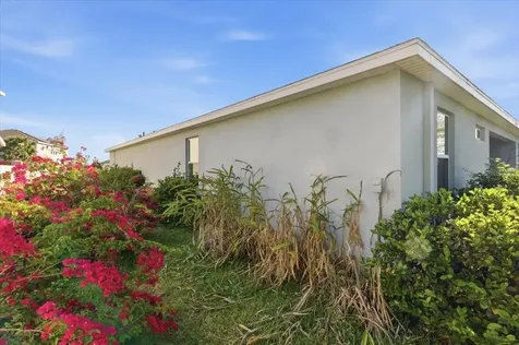 6702 Devesta Loop Palmetto FL 34221