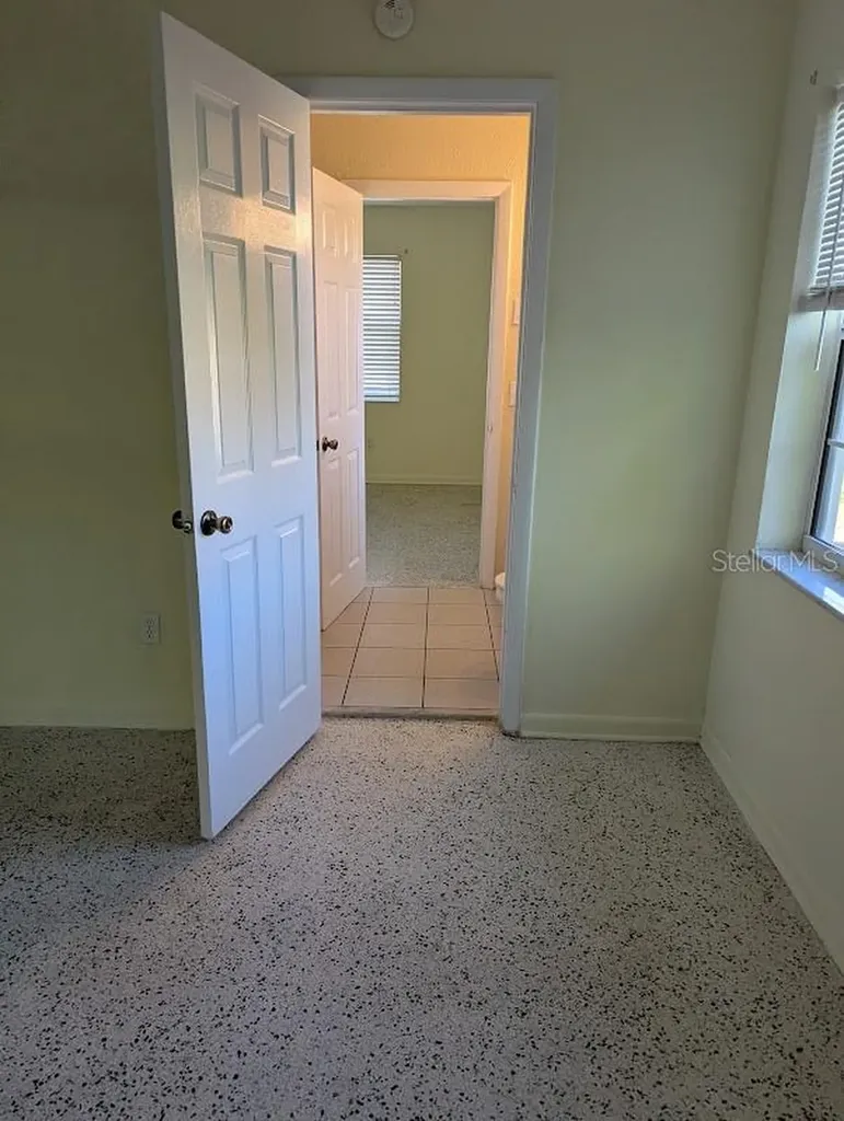 1725 Twin Oak Street Deltona FL 32725