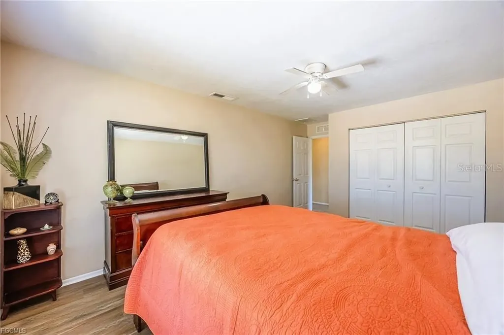 238 SE 9th Terrace Cape Coral FL 33990