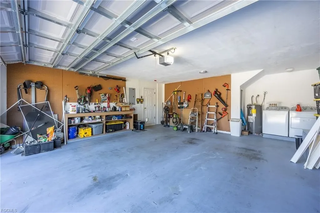 238 SE 9th Terrace Cape Coral FL 33990