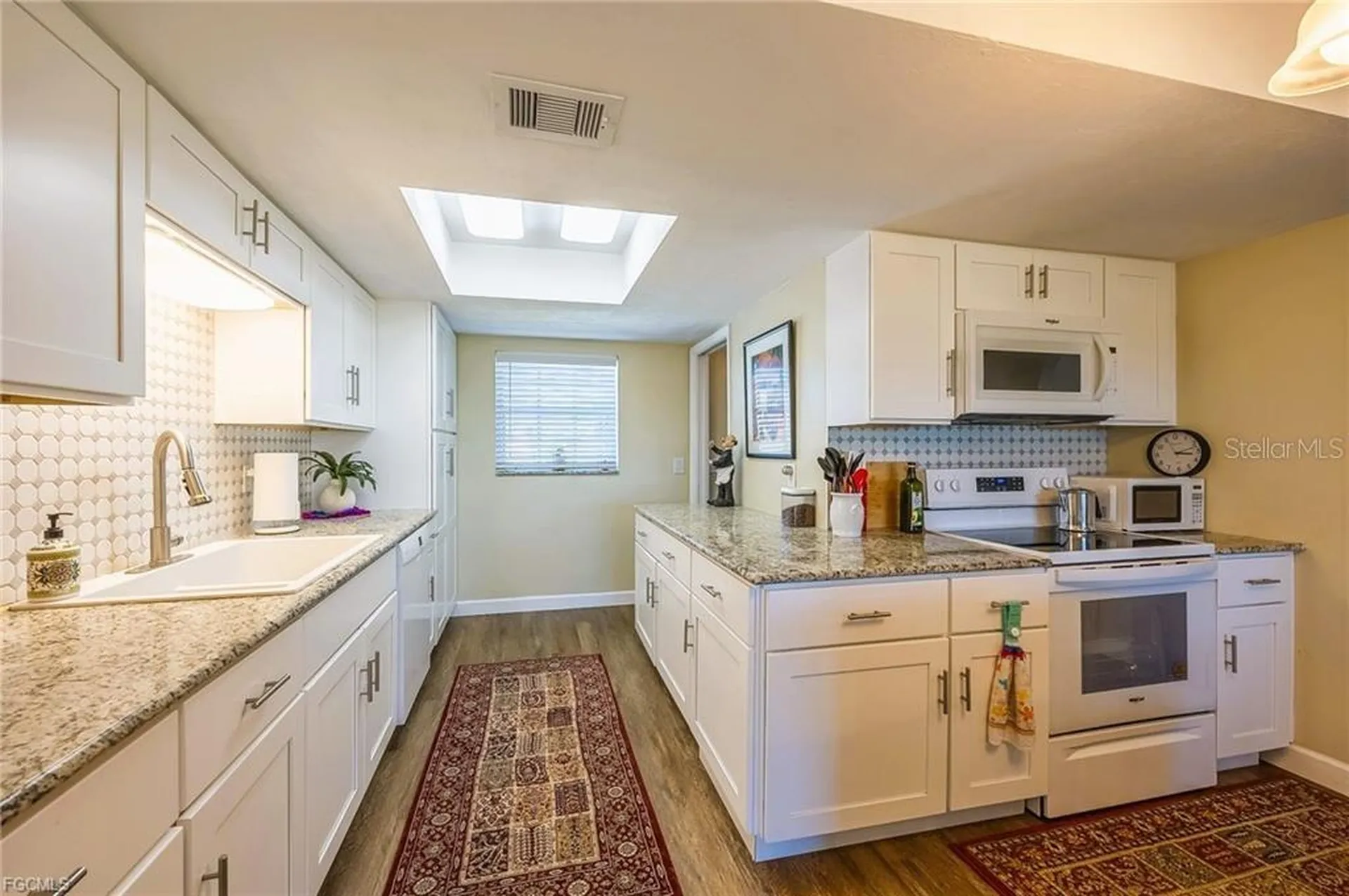 238 SE 9th Terrace Cape Coral FL 33990
