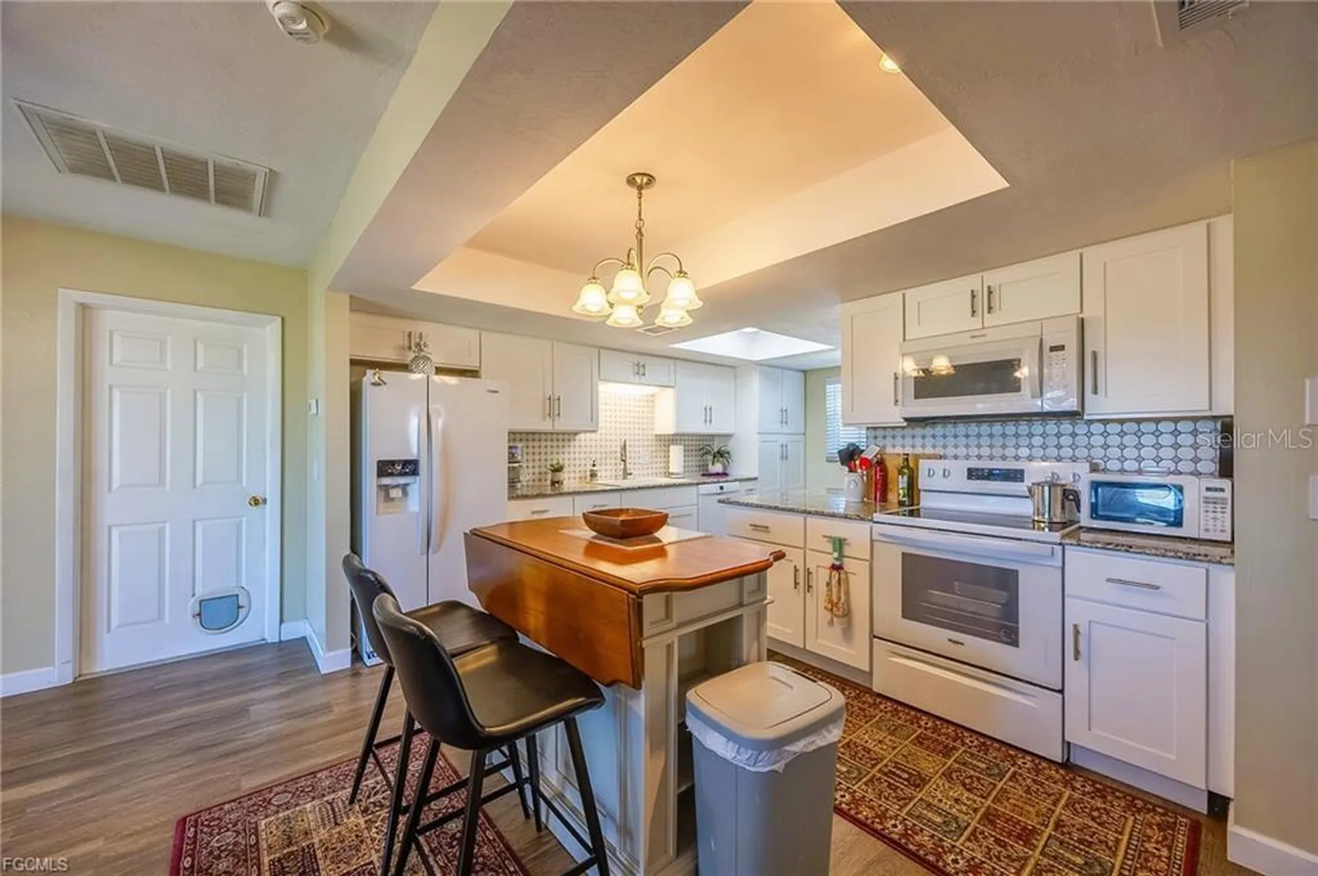 238 SE 9th Terrace Cape Coral FL 33990