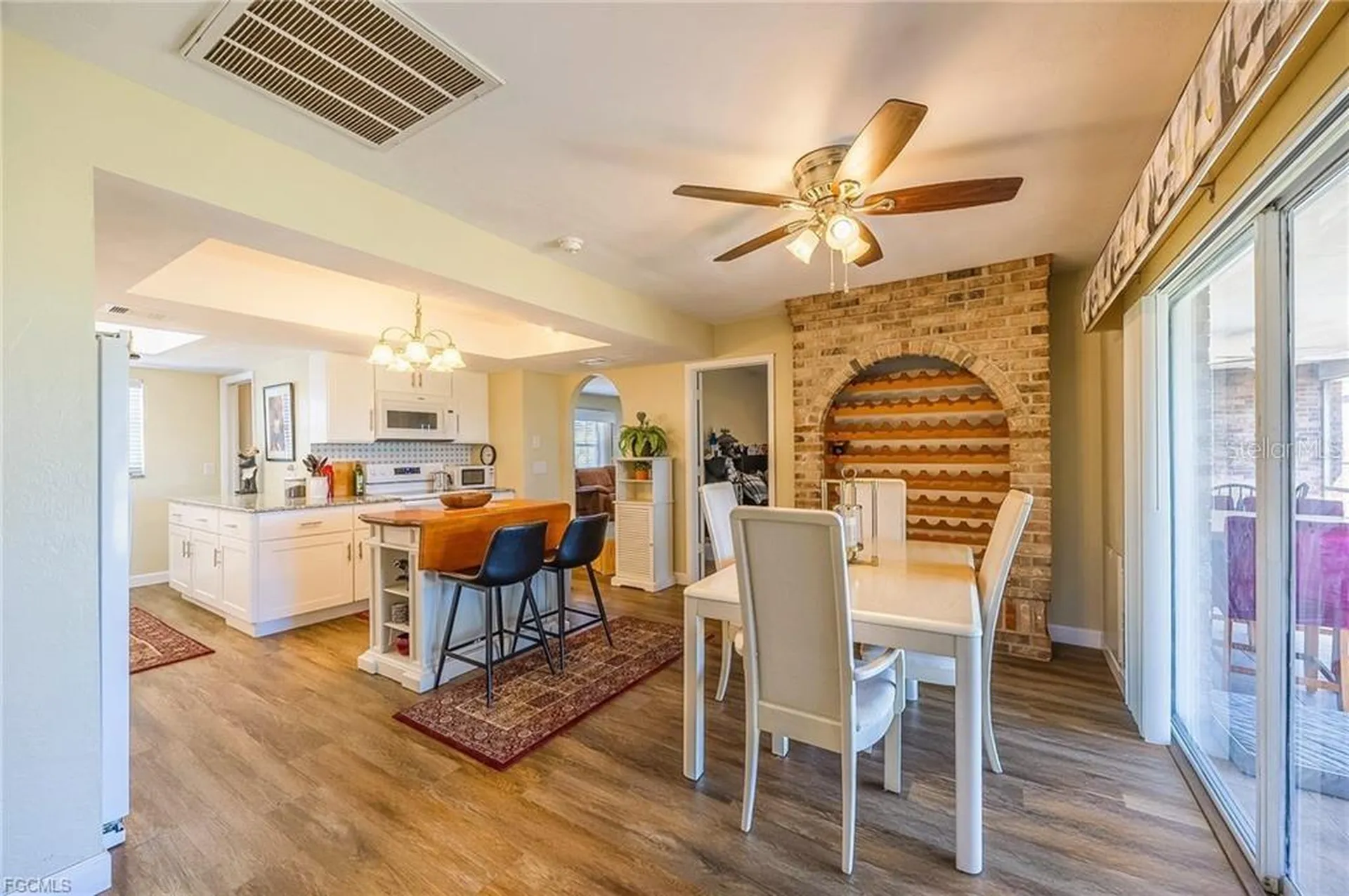 238 SE 9th Terrace Cape Coral FL 33990