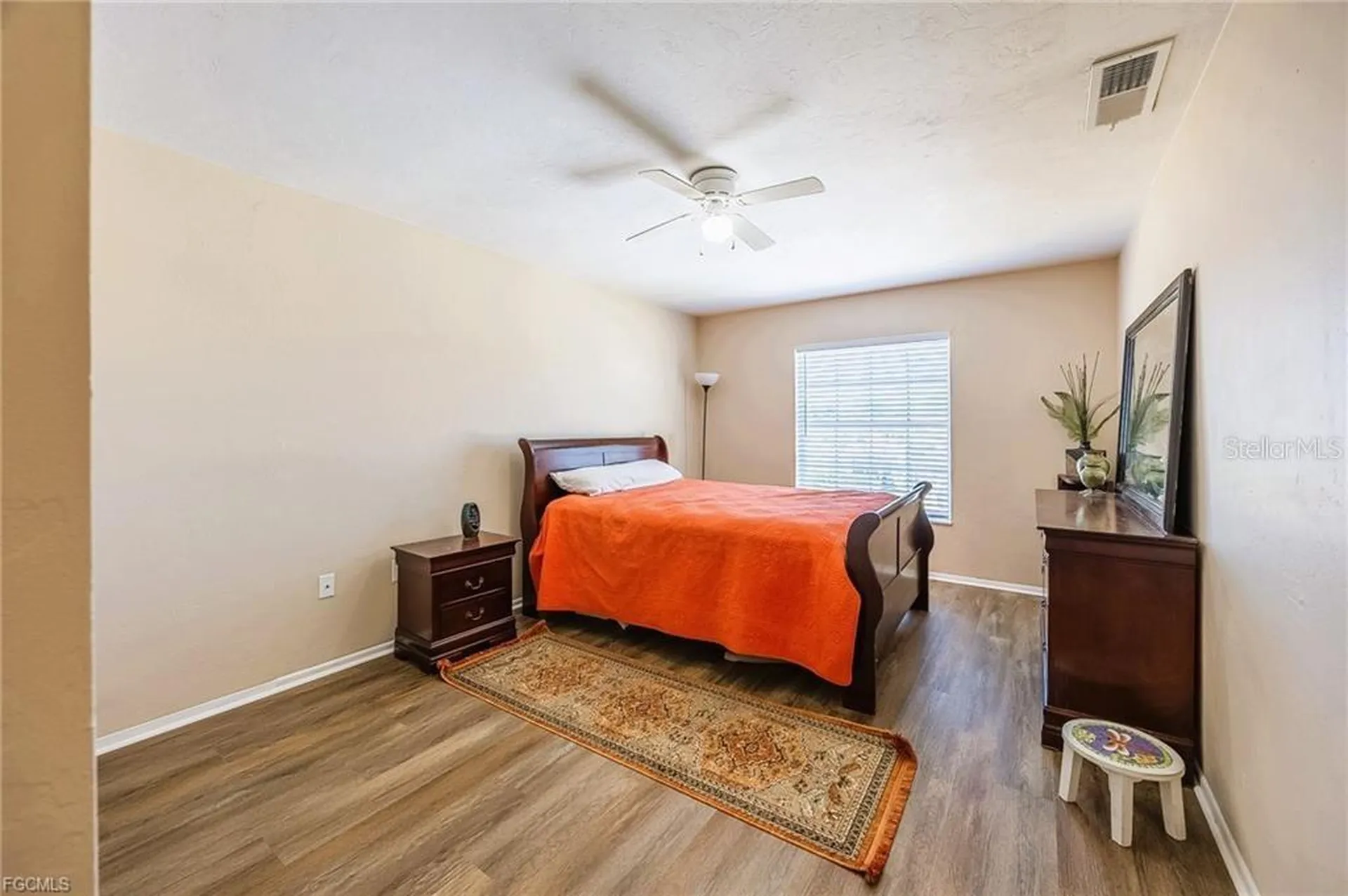 238 SE 9th Terrace Cape Coral FL 33990