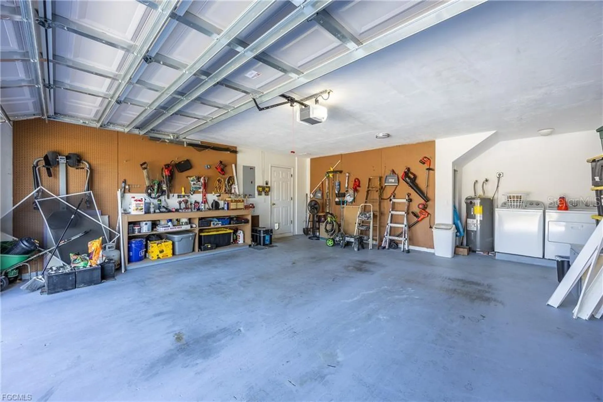 238 SE 9th Terrace Cape Coral FL 33990