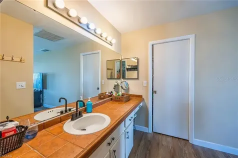 238 SE 9th Terrace Cape Coral FL 33990