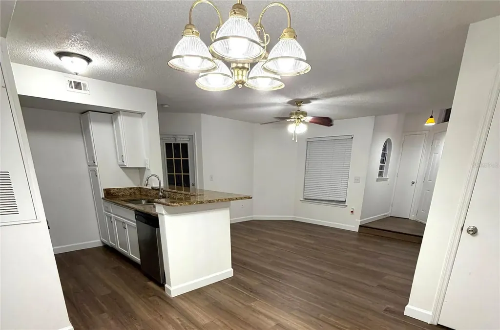 433 Fountainhead Circle Kissimmee FL 34741