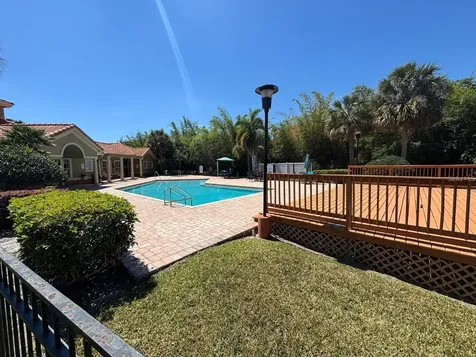 433 Fountainhead Circle Kissimmee FL 34741