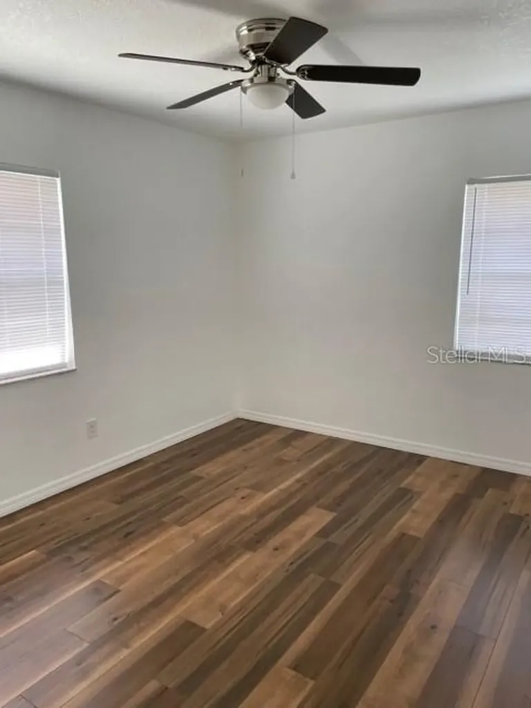 4083 30th Avenue N St Petersburg FL 33713