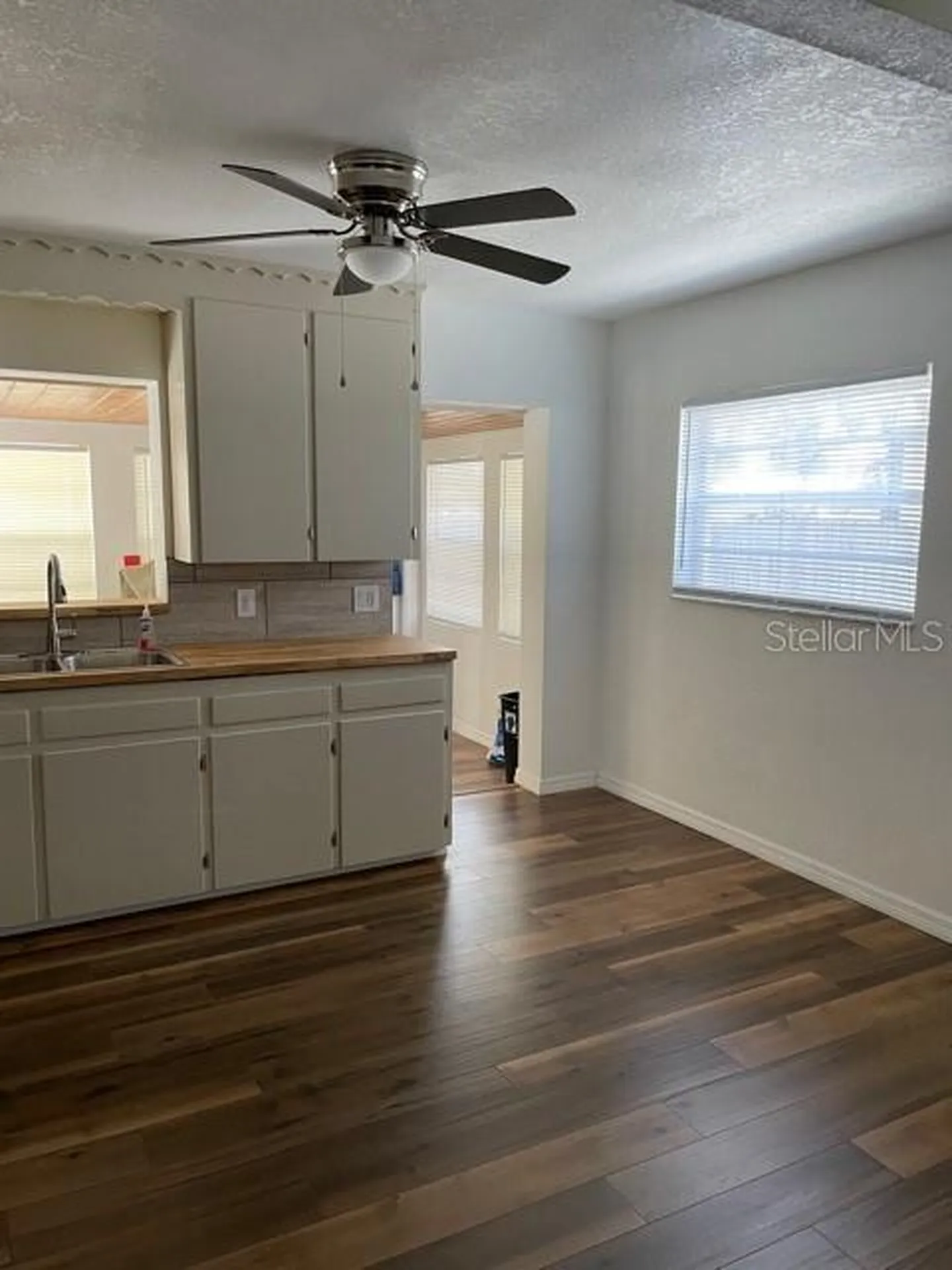 4083 30th Avenue N St Petersburg FL 33713