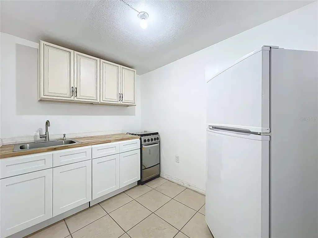 3802 Westgate Road Orlando FL 32808
