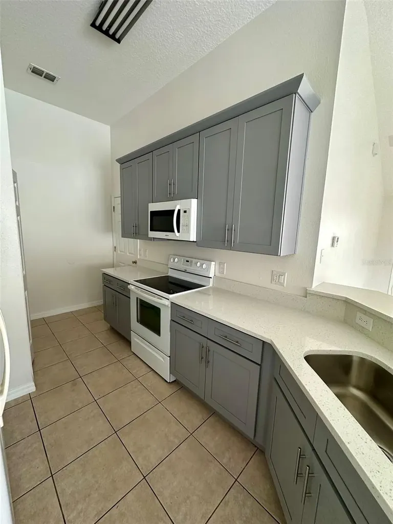 510 Blackbird Lane Kissimmee FL 34759