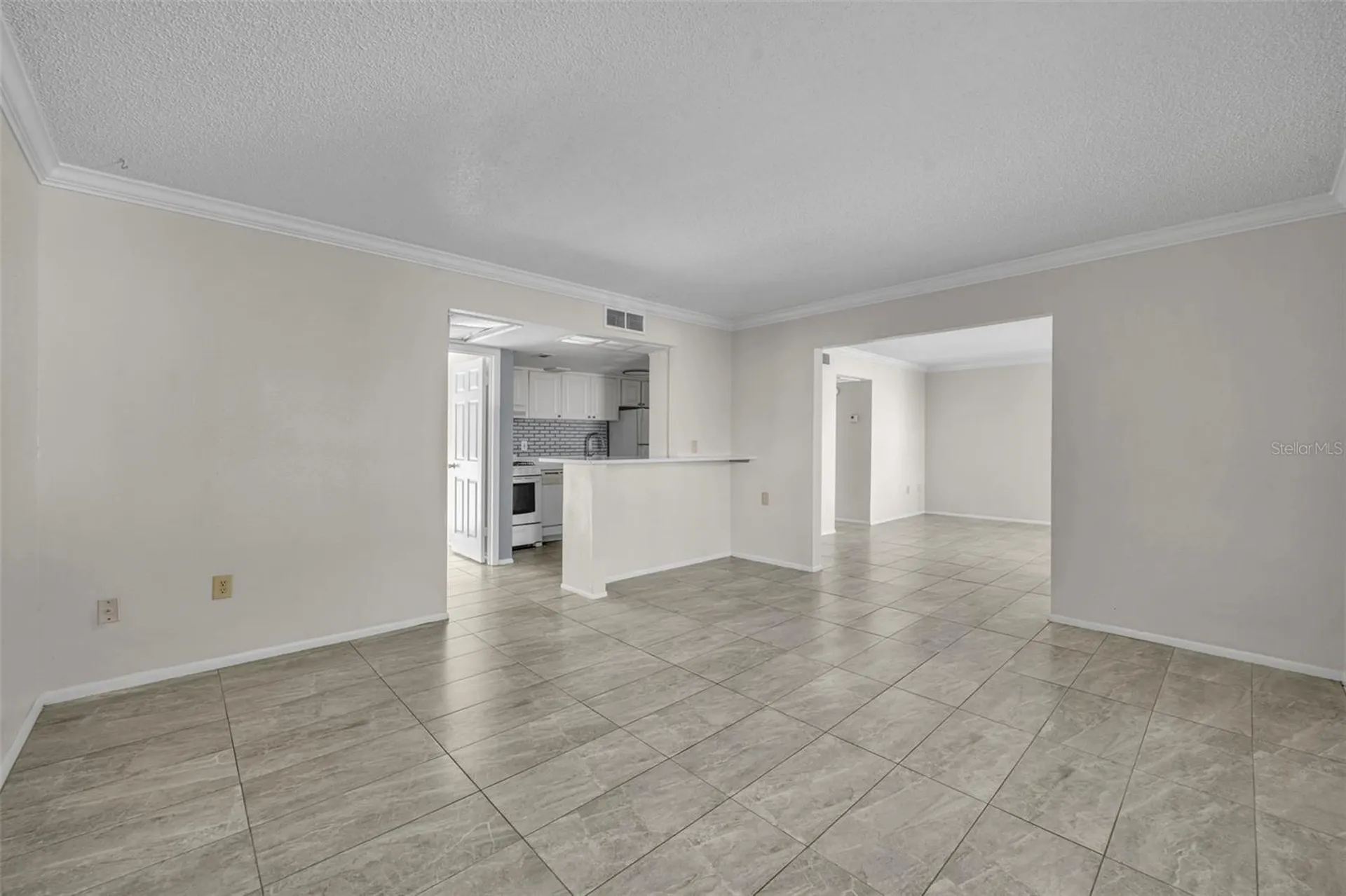 145 Oyster Bay Circle Altamonte Springs FL 32701